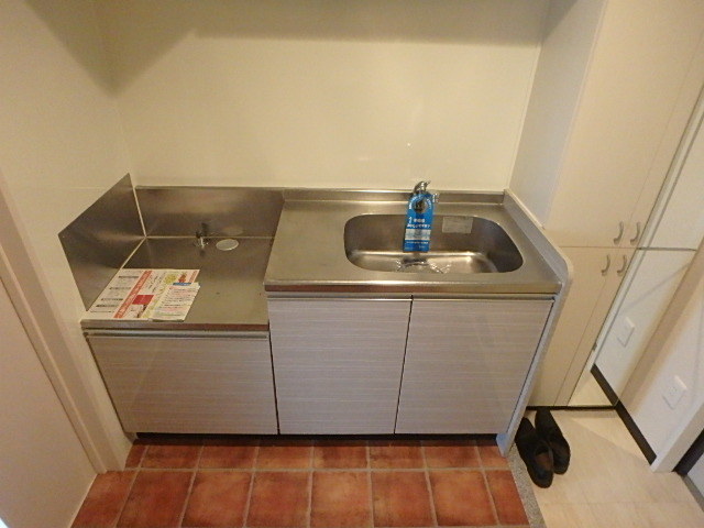 キッチン　キッチン周りが広い