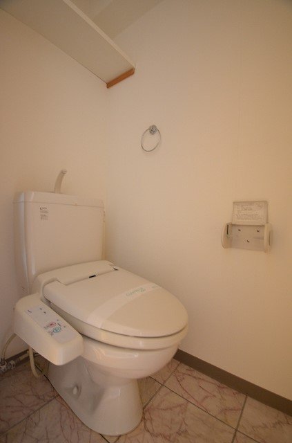 トイレ　別号室の写真です