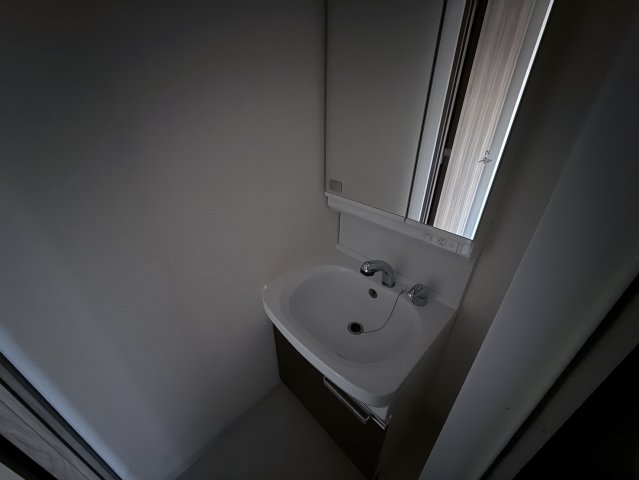 洗面設備　同物件別部屋写真