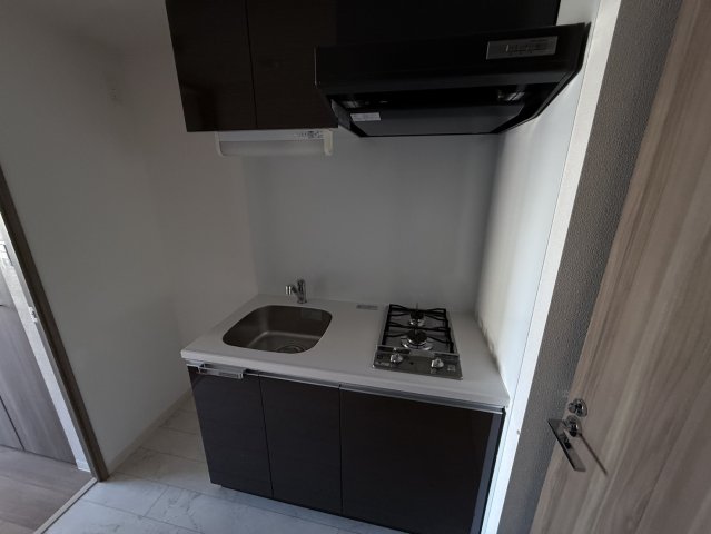 キッチン　同物件別部屋写真