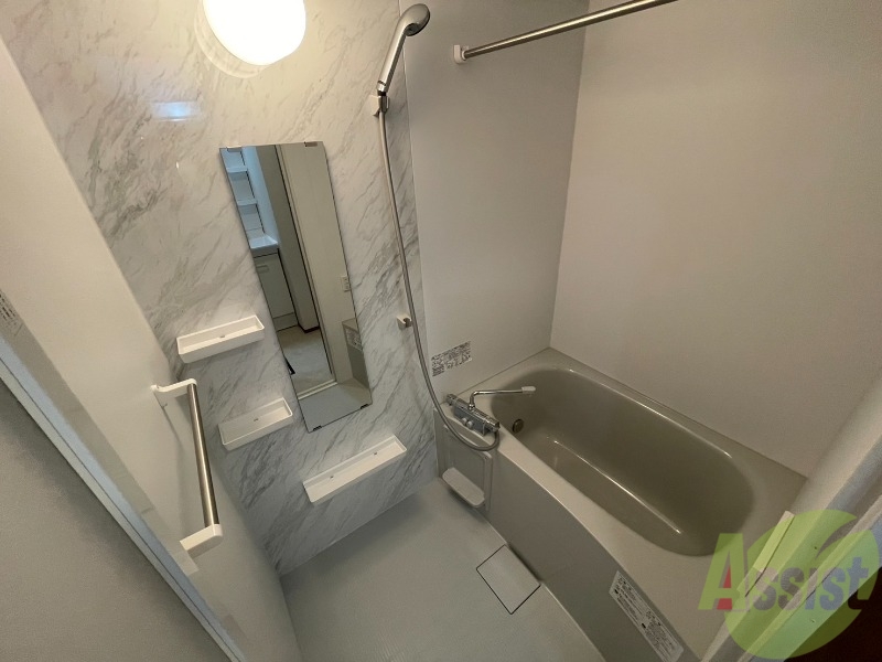 バス・シャワールーム