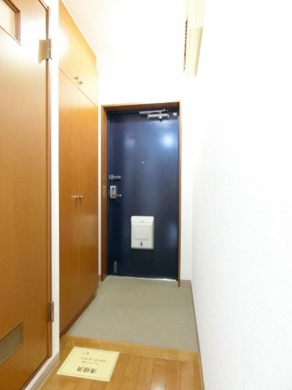 玄関　図面と現状に相違がある場合には現状を優先