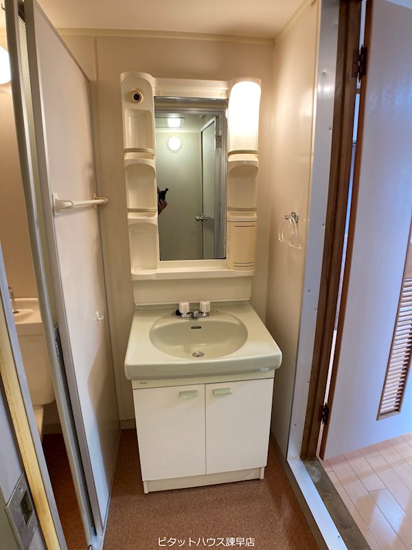 洗面設備　※入居中につきイメージ。