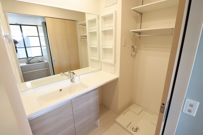 洗面設備　ワイドカウンター洗髪洗面化粧台