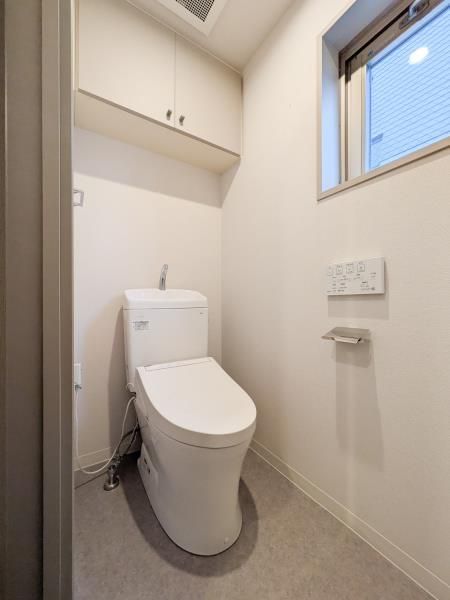 トイレ　清潔感のあるトイレです