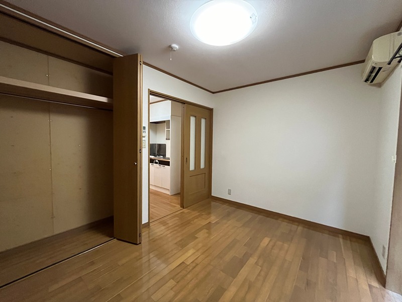 居室・リビング　※同タイプ別居室のお写真です。