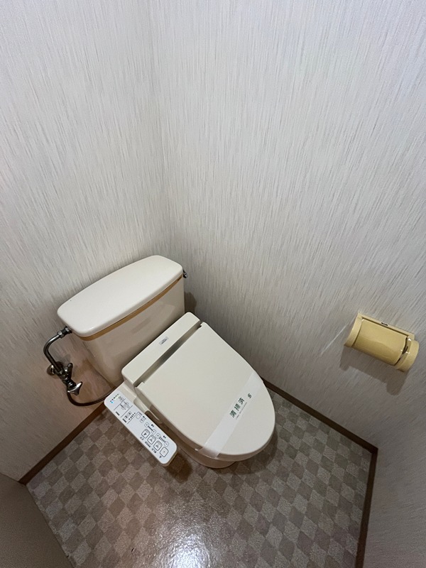 トイレ　※同タイプ別居室のお写真です。