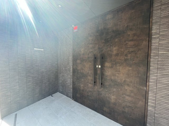 エントランス　エントランス