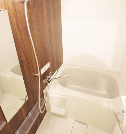 バス・シャワールーム　★ゆったり浸かれる浴槽★