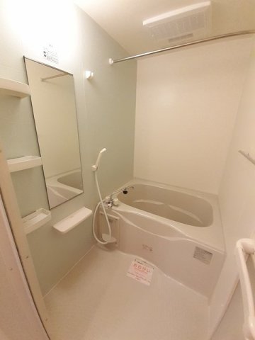 バス・シャワールーム　きれいなお風呂です