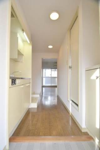 エントランス　キッチンスペース