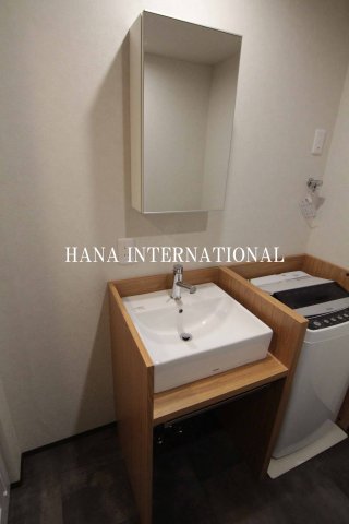 洗面設備　おしゃれな独立洗面台あり