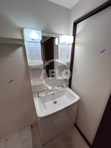 洗面設備　ルネサンス　洗面台