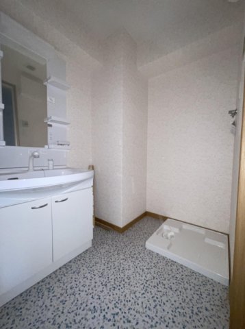 洗面設備　シンプルで使いやすい洗面台です！