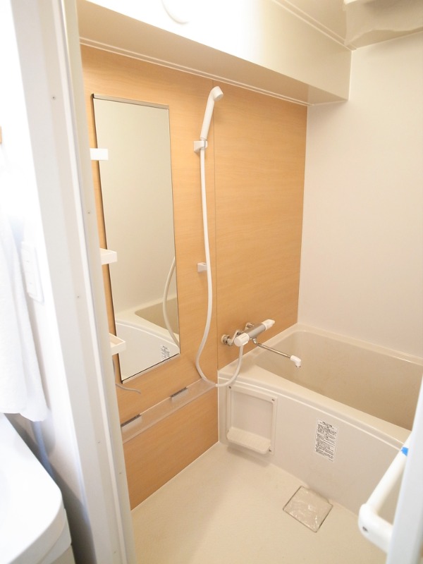 バス・シャワールーム　一日の疲れを癒しましょう