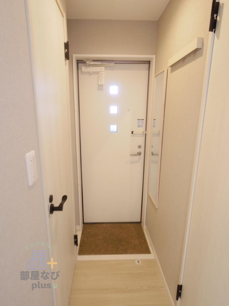 玄関　※他号室写真です