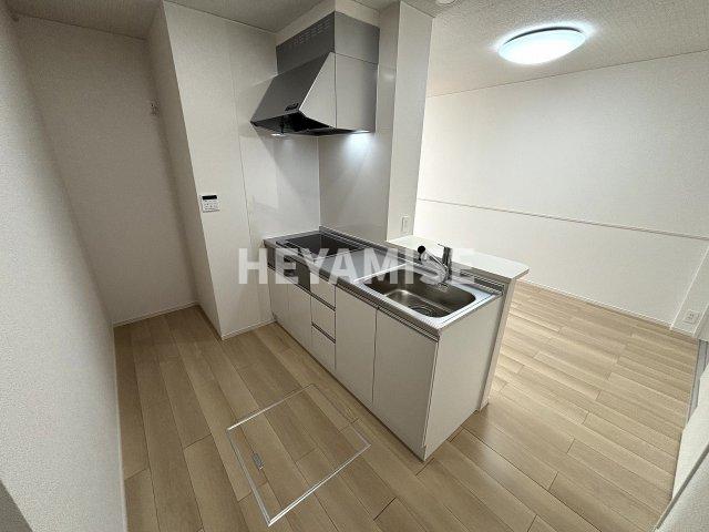 キッチン　※室内画像は別号室のもの