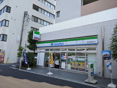 コンビニ　ファミリーマート墨田両国東口店（コンビニ）まで308m