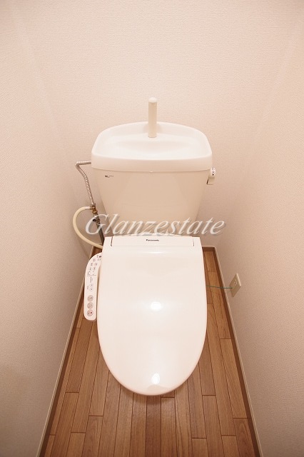 トイレ　☆温水洗浄便座完備のトイレ☆