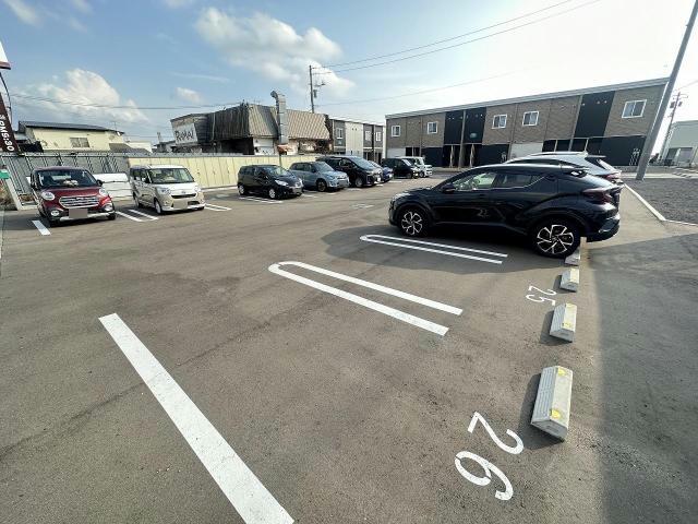 駐車場　駐車場