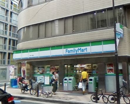 コンビニ　ファミリーマート 麻布十番店（コンビニ）まで114m