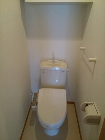 トイレ　落ち着いたトイレです