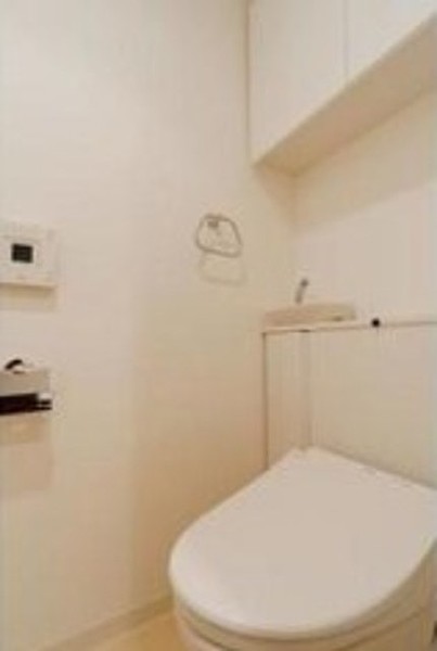 トイレ　※別部屋の参考写真です。