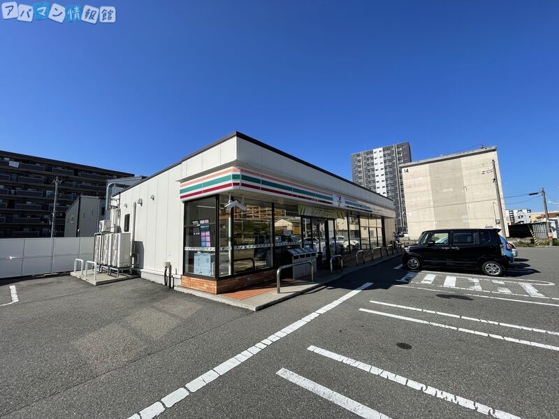 コンビニ　セブンイレブン新潟幸西店（コンビニ）まで553m