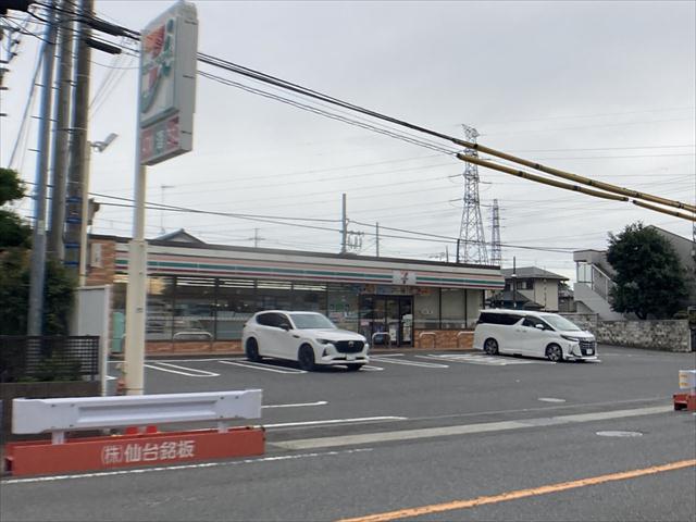 コンビニ　セブン－イレブン相模原上溝諏訪店（コンビニ）まで930m