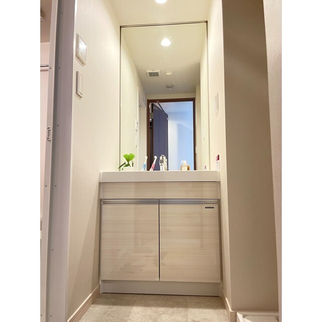 洗面設備　※家具・調度品等は実際の賃貸住居には含まれません