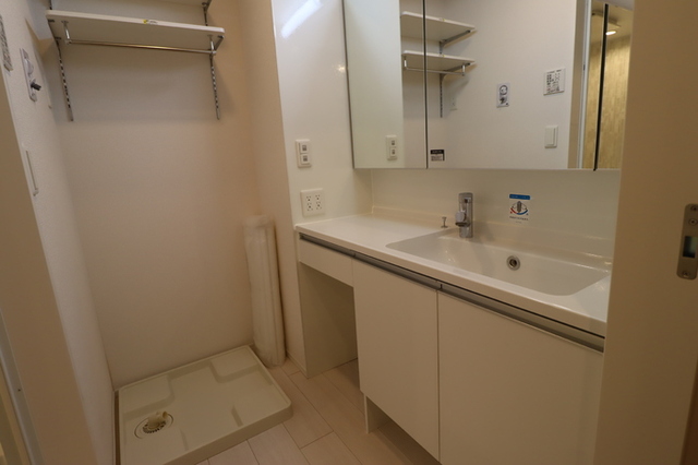 洗面設備　洗髪シャワー水栓