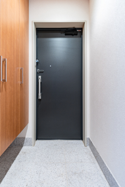 玄関　※写真は同タイプ住戸です。
