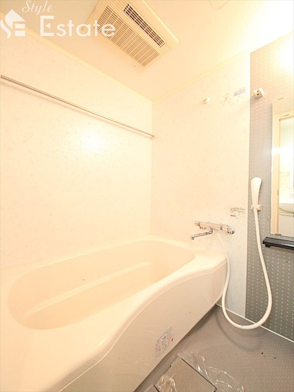 バス・シャワールーム　バスルーム