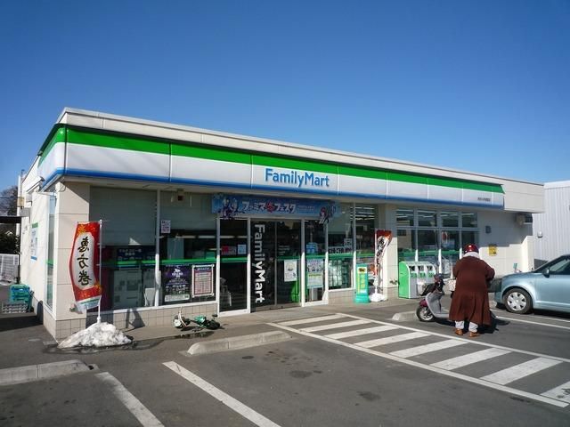 コンビニ　ファミリーマート所沢小手指南店（コンビニ）まで722m