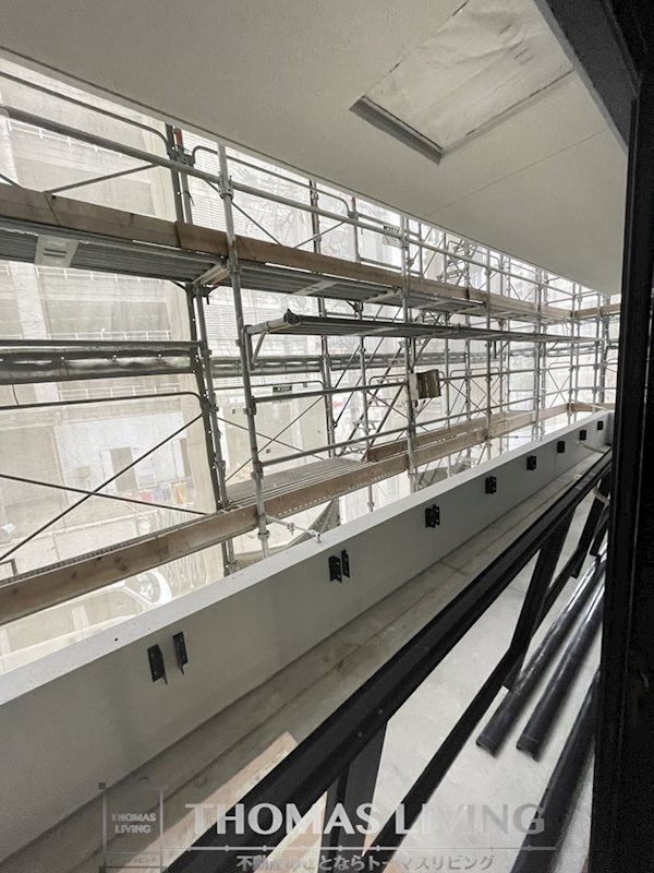 バルコニー　建築中です