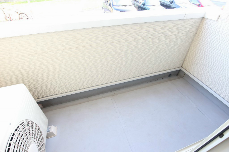 バルコニー　写真は同型シリーズです。