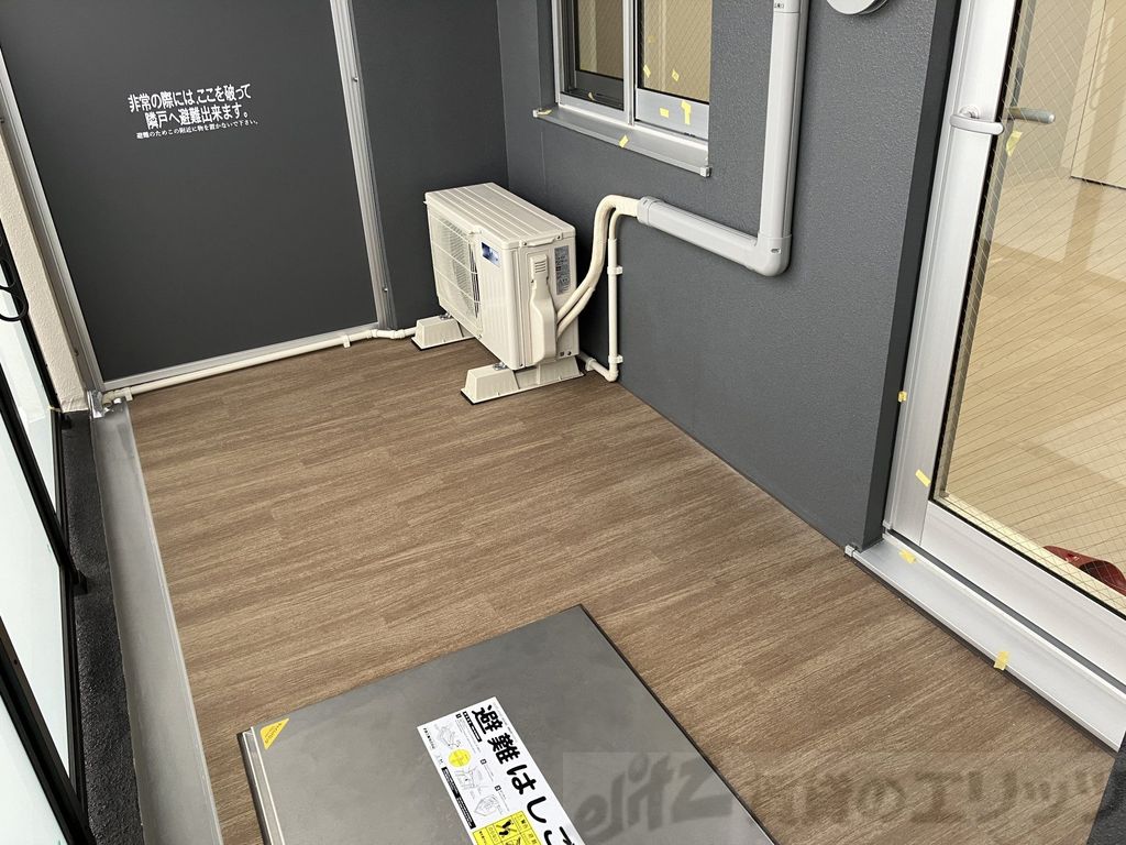 バルコニー　バルコニー