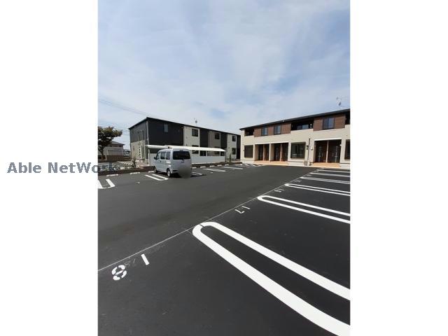 駐車場　駐車場