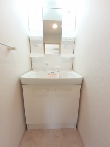 洗面設備　洗面所です