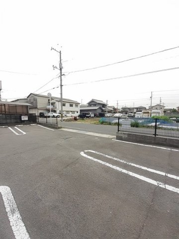 駐車場　駐車場完備です