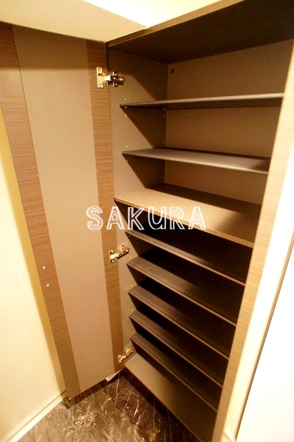 玄関　大容量のシューズボックス♪