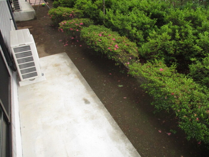 バルコニー　テラス