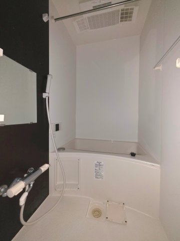バス・シャワールーム　同物件内参考画像