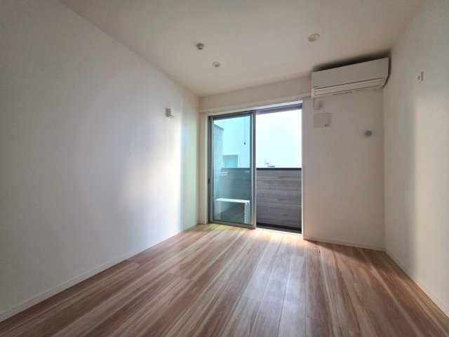 居室・リビング　同物件内参考画像