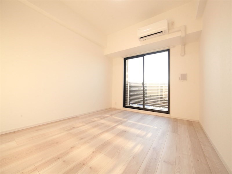 居室・リビング　洋室7.8帖　クローゼット付（収納充実してます）