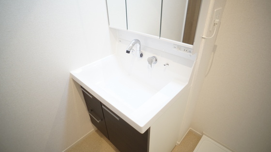 洗面設備　洗髪洗面化粧台