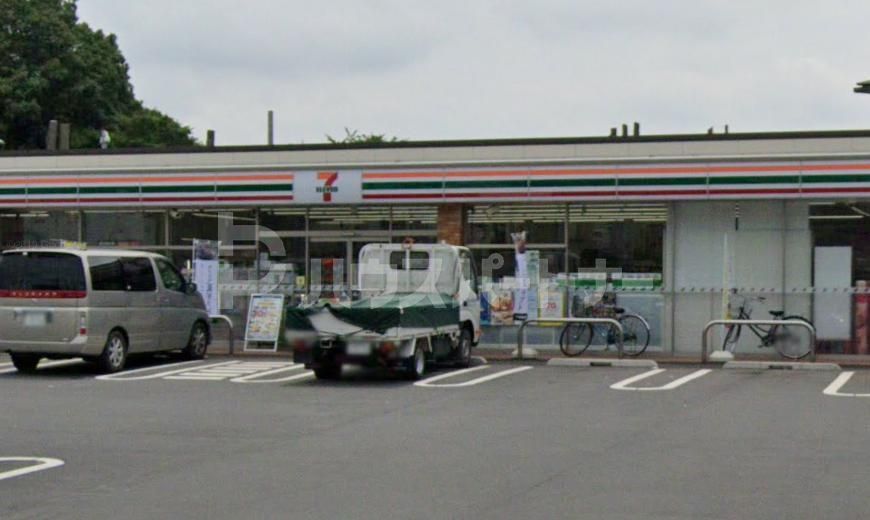コンビニ　セブンイレブン松戸駐屯地前店（コンビニ）まで210m
