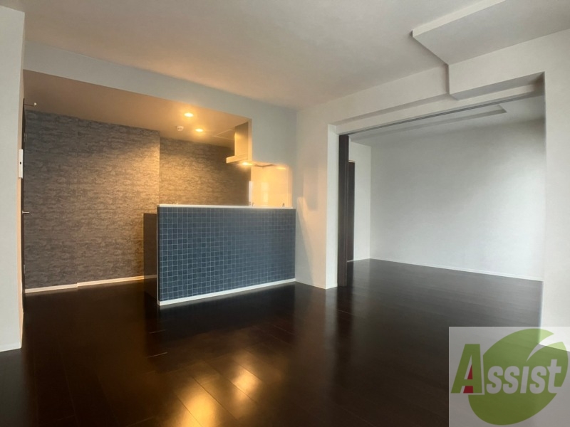 居室・リビング　広くてキレイなお部屋が広がっていて、充実した生活が送れそう。