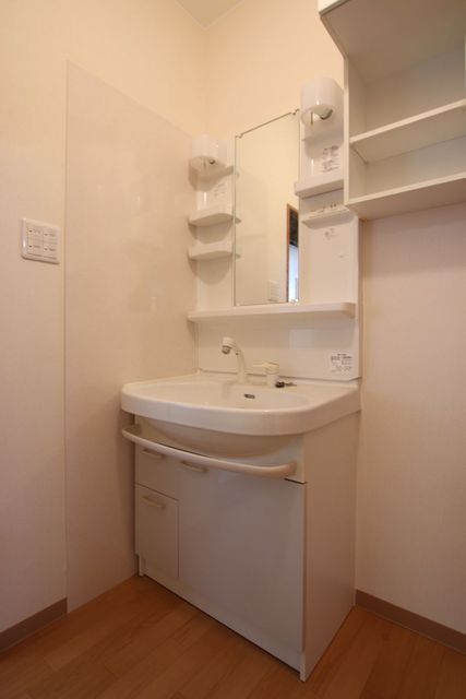 洗面設備　洗髪洗面化粧台