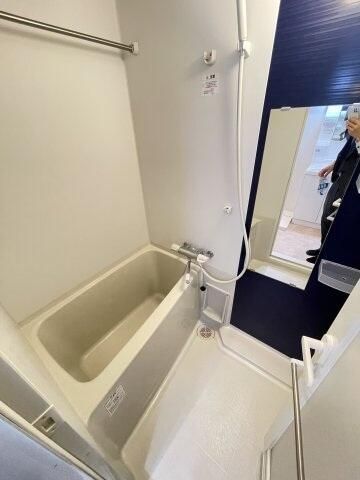 バス・シャワールーム　※別部屋参考写真